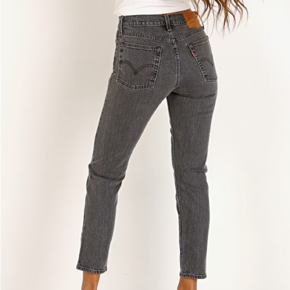 Levi’s Premium Wedgie Icon jeans